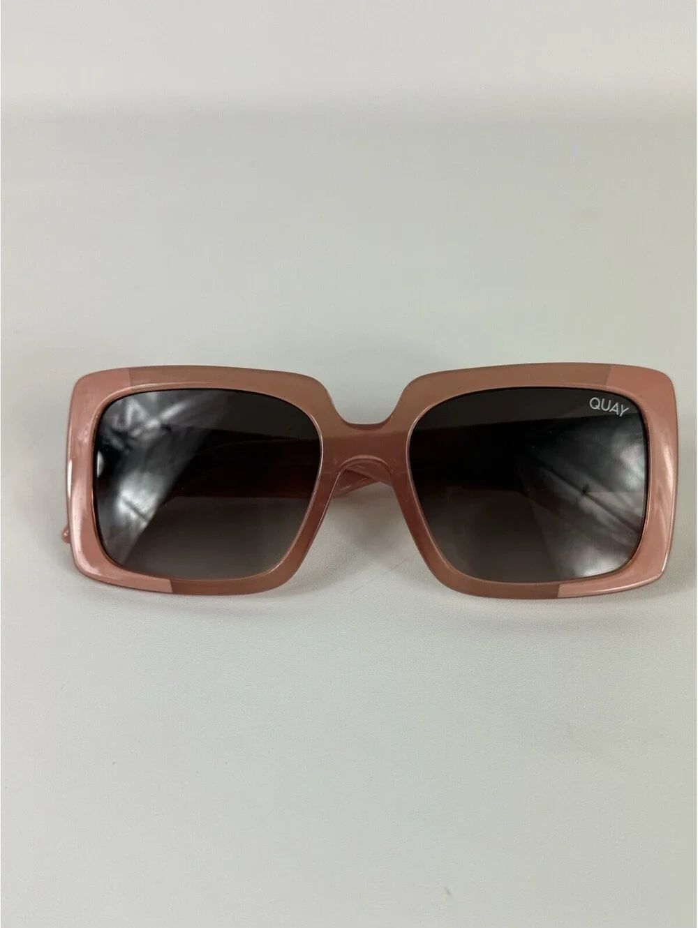 Quay Total Vibe 125 Sunglasses Polarized Black Frames